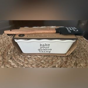 Joseph a Collection~~ Mini Baker And Silicon Spatula
